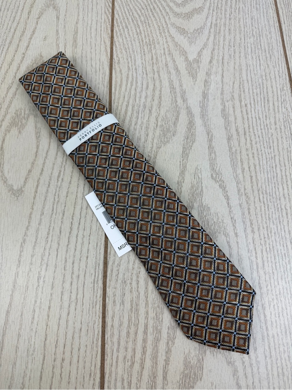 832 Perry Ellis Portfolio Men's Tie William's Geo 710 Gold $55 Polyester